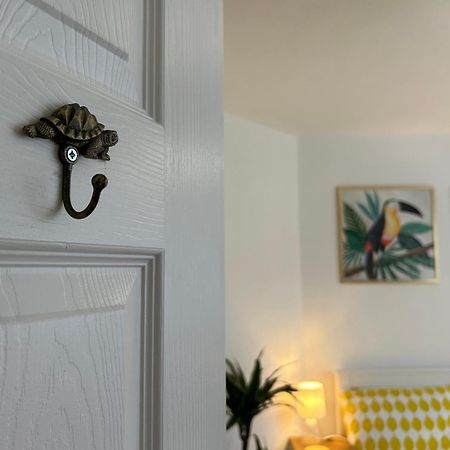 Urban Escape Entire Apartment Near Uni And Hospital Southampton Ngoại thất bức ảnh