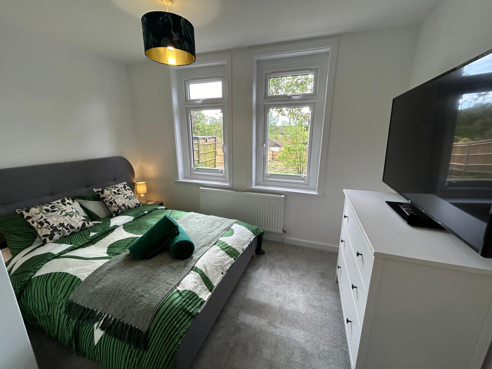 Urban Escape Entire Apartment Near Uni And Hospital Southampton Ngoại thất bức ảnh