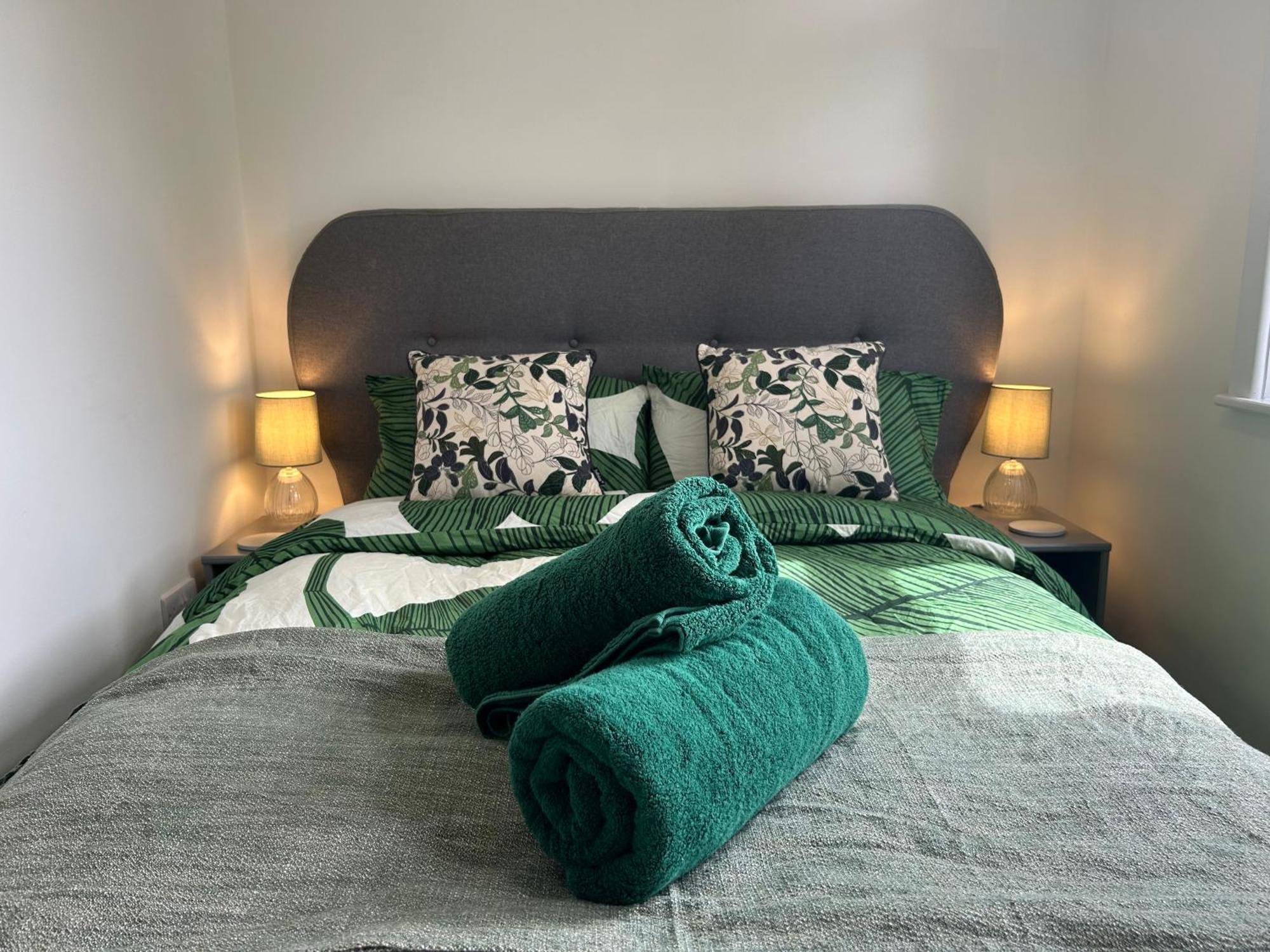 Urban Escape Entire Apartment Near Uni And Hospital Southampton Ngoại thất bức ảnh